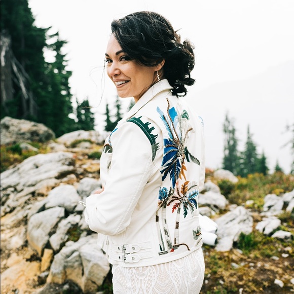 Meet your Posher, Ardith - Picture 2 of 4